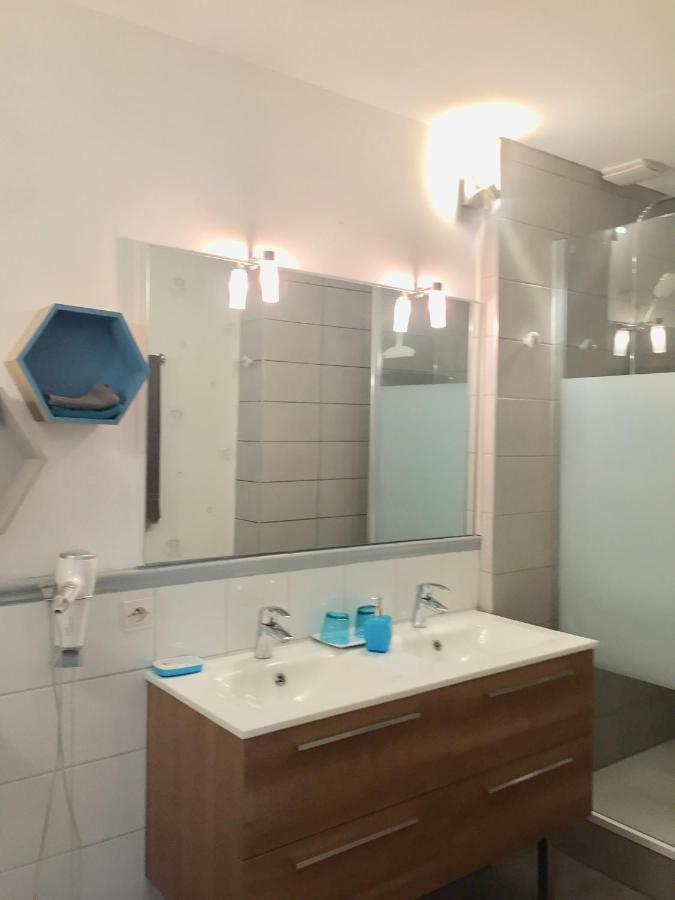 Saint-Germain-du-Puy Chambres D'Hotes Du Domaine De Jacquelin מראה חיצוני תמונה