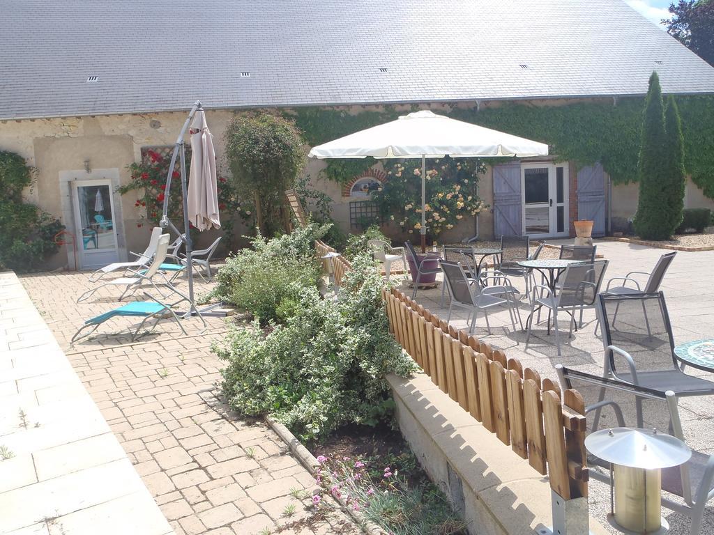 Saint-Germain-du-Puy Chambres D'Hotes Du Domaine De Jacquelin מראה חיצוני תמונה