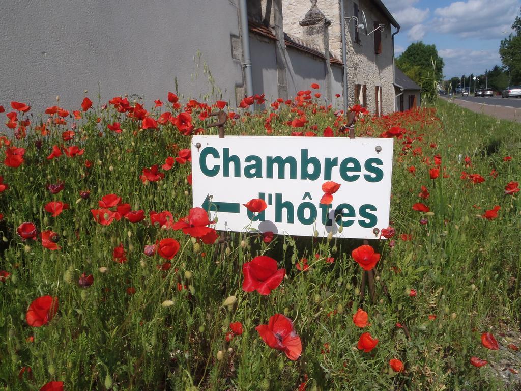 Saint-Germain-du-Puy Chambres D'Hotes Du Domaine De Jacquelin מראה חיצוני תמונה